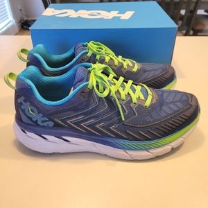 Hoka One One Clifton 4